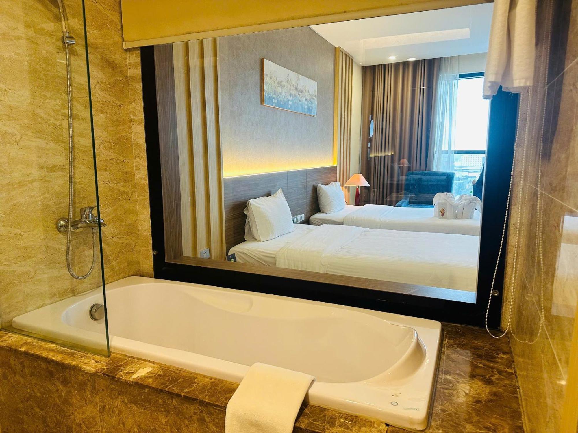 Muong Thanh Grand Quang Tri Hotel Экстерьер фото